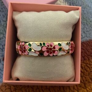 NEW Gold Bracelet with Pink Beautiful Floral Design